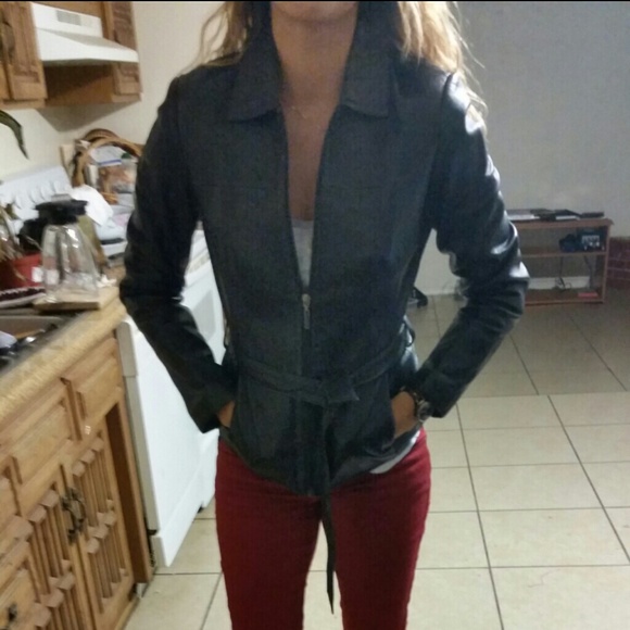 Leather jacket authentic - Picture 3 of 4